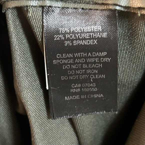 Chic Olive High-Waist Faux Leather Leggings - Picture 8 of 8